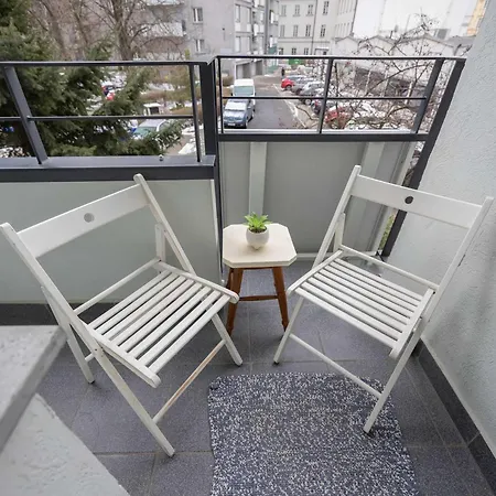 Cozy Danilowiczowska Near Ogrod Saski And Old Town By Renters * Warsaw