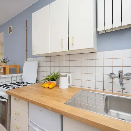 Cozy Danilowiczowska Near Ogrod Saski And Old Town By Renters Apartment Warsaw