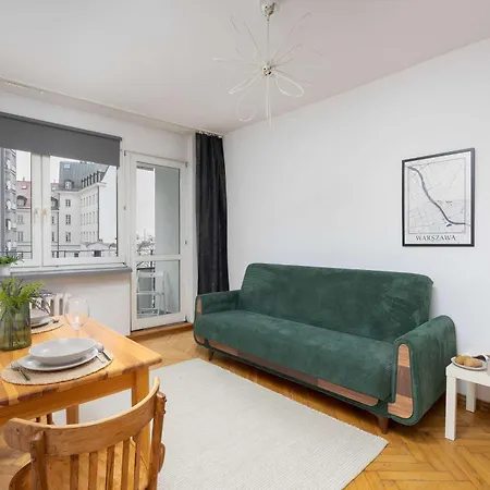 Cozy Danilowiczowska Near Ogrod Saski And Old Town By Renters *