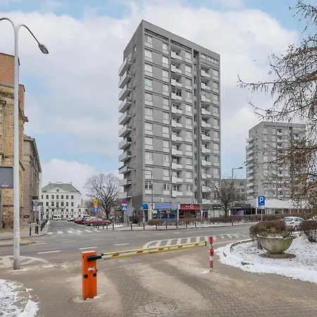 Cozy Danilowiczowska Near Ogrod Saski And Old Town By Renters * Warsaw